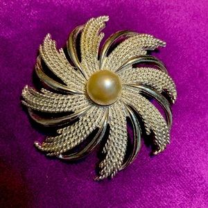 Sarah Coventry late 60s (1969) signed “Silvery Sunburst” brooch.